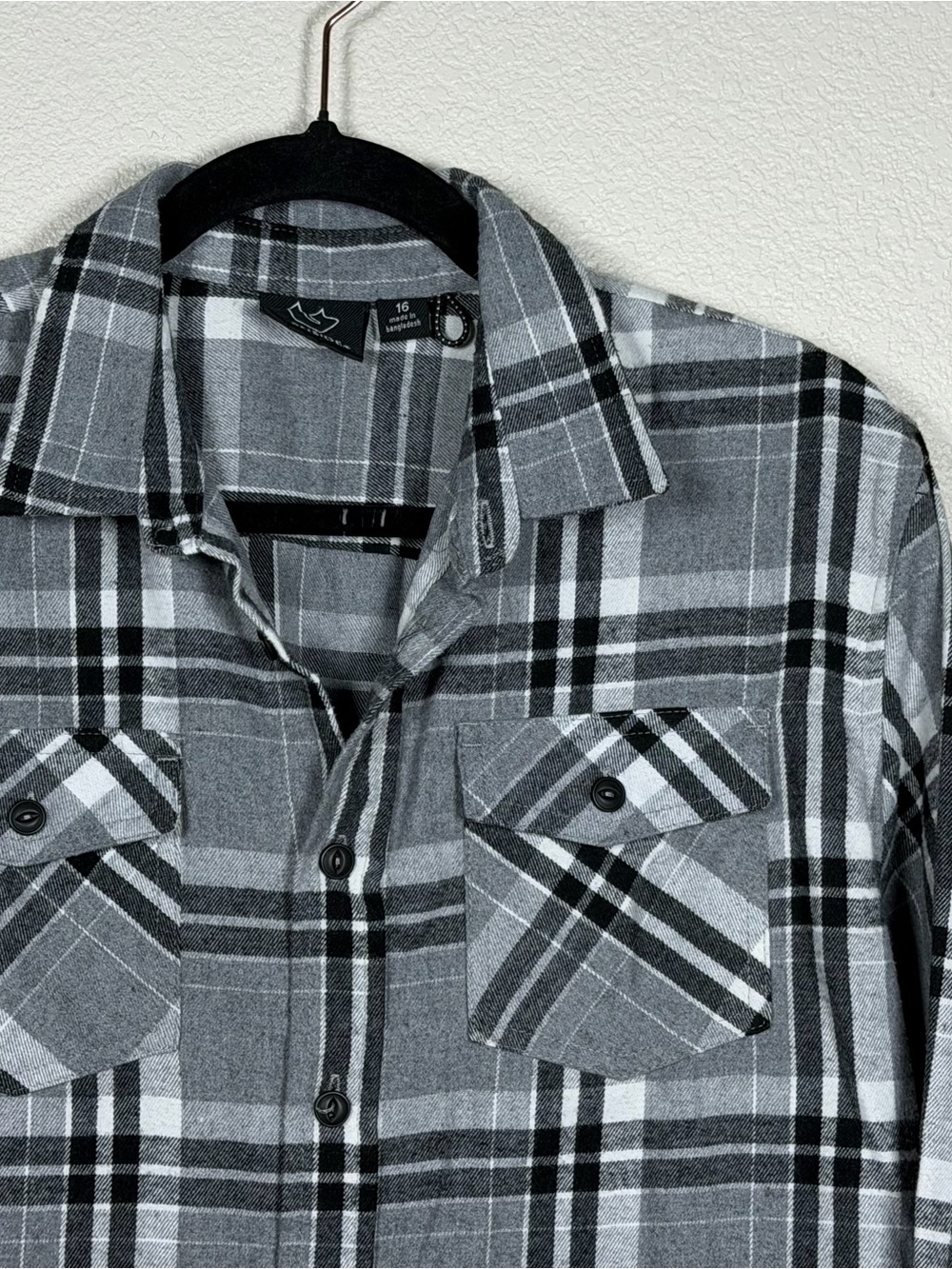 Burnside Boys 16 Long Sleeve Plaid Flannel Button Up Black/Gray/White Classic